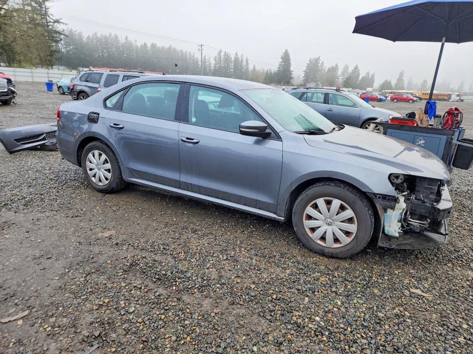 47519026 :رقم المزاد ، 1VWAH7A31DC067626 vin ، 2013 Volkswagen Passat مزاد بيع