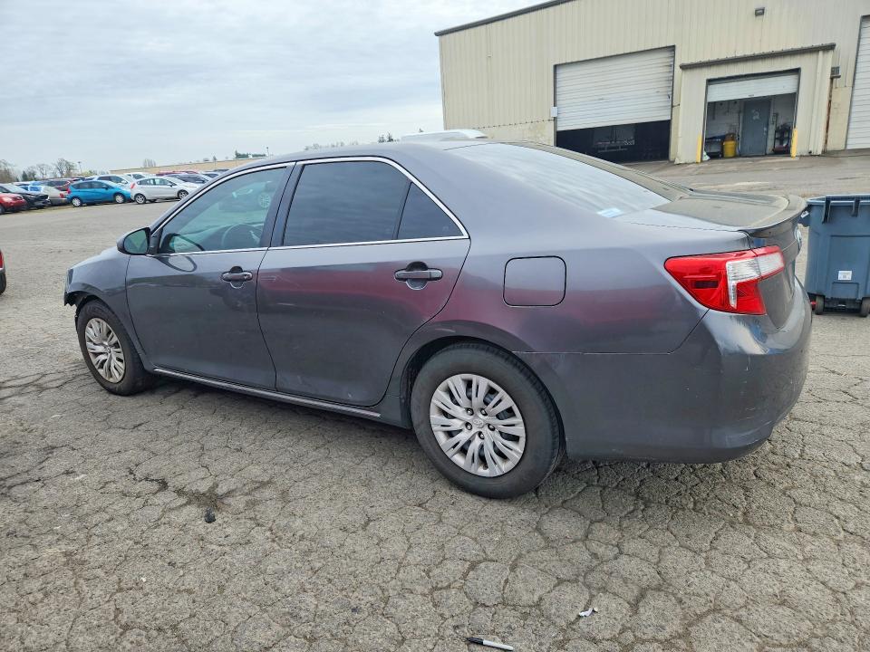47042946 :رقم المزاد ، 4T4BF1FK6DR333986 vin ، 2013 Toyota Camry مزاد بيع