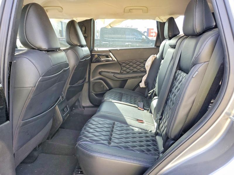 45466356 :رقم المزاد ، JA4J3VA87NZ088555 vin ، 2022 Mitsubishi Outlander مزاد بيع