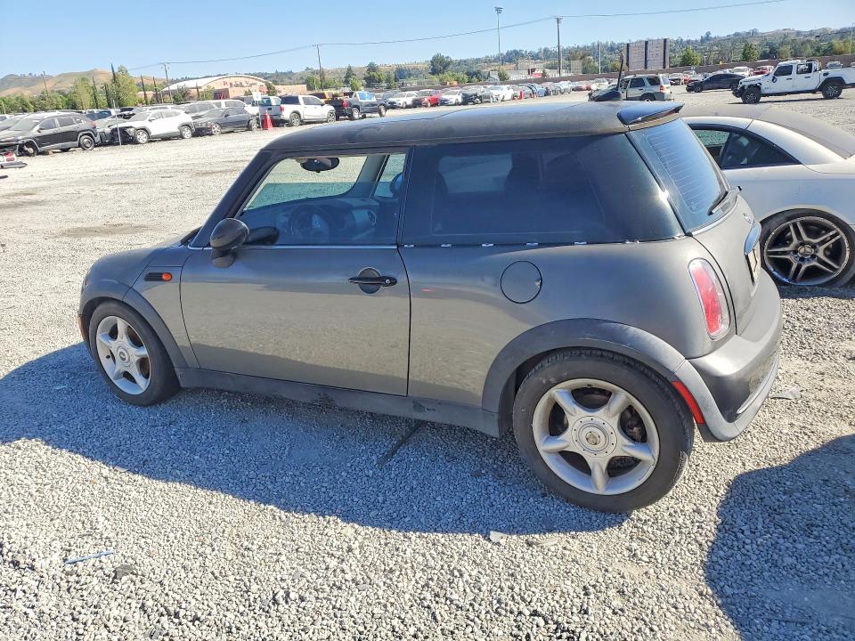 47636526 :رقم المزاد ، WMWRC33576TJ78774 vin ، 2006 Mini Cooper مزاد بيع