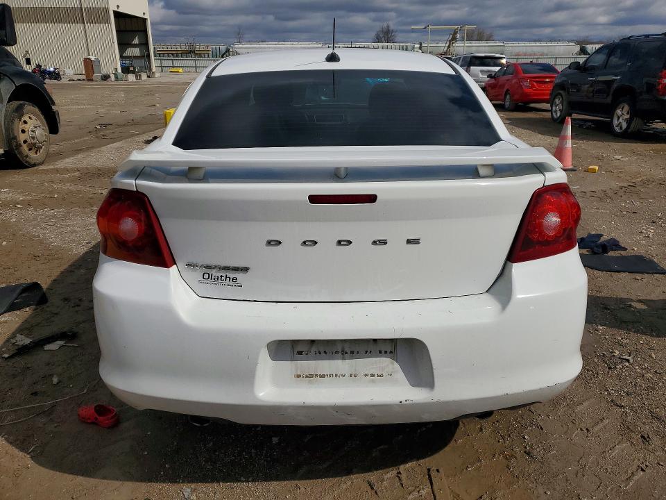 45758696 :رقم المزاد ، 1C3CDZCG4DN620118 vin ، 2013 Dodge Avenger مزاد بيع