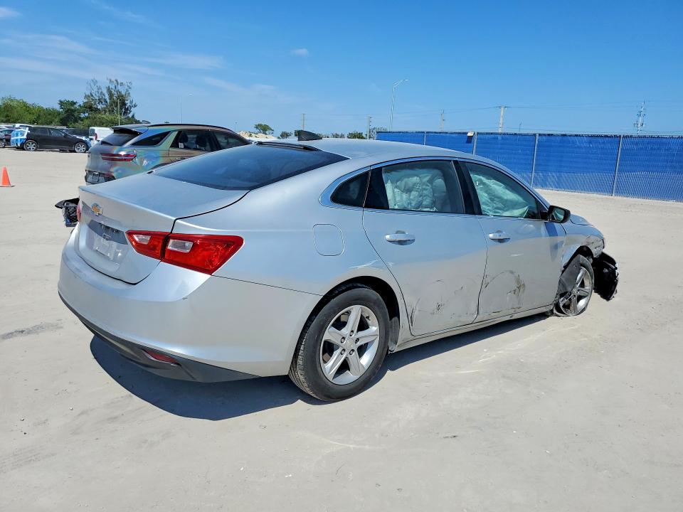 Продажа на аукционе авто 2020 Chevrolet Malibu, vin: 1G1ZB5ST5LF086356, номер лота: 47699196