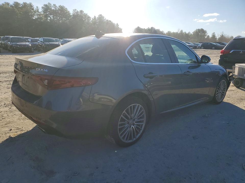 Продажа на аукционе авто 2017 Alfa Romeo Giulia, vin: ZARFAEEN7H7550149, номер лота: 46086866