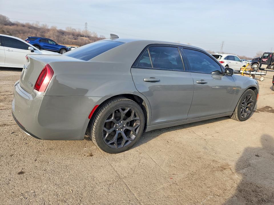46952846 :رقم المزاد ، 2C3CCABG0KH516558 vin ، 2019 Chrysler 300 مزاد بيع