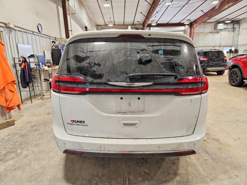 Продаж на аукціоні авто 2022 Chrysler Pacifica, vin: 2C4RC1BGXNR193415, номер лоту: 79925395