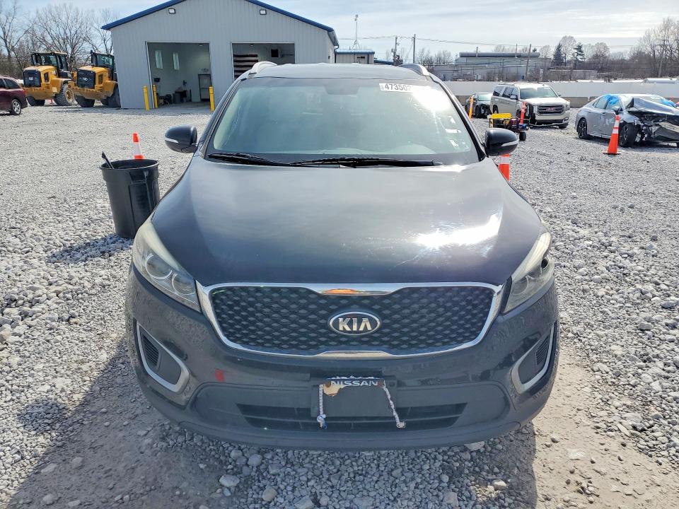 47350286 :رقم المزاد ، 5XYPGDA38HG263093 vin ، 2017 Kia Sorento مزاد بيع