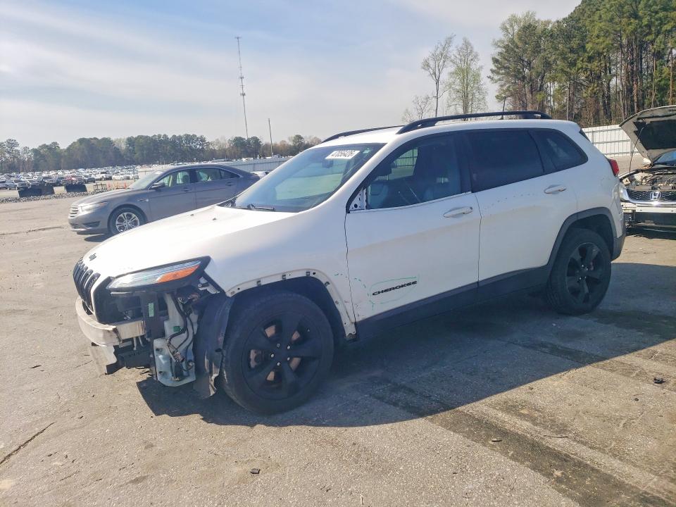 47056426 :رقم المزاد ، 1C4PJLCB3JD544027 vin ، 2018 Jeep Cherokee مزاد بيع