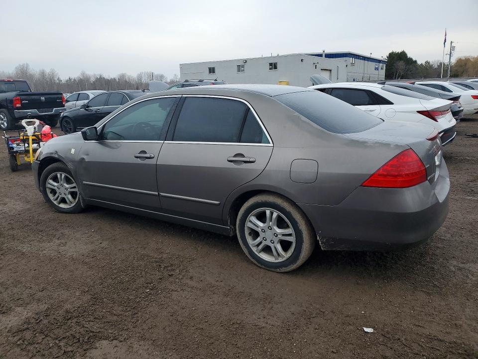 47342196 :رقم المزاد ، 1HGCM567X7A810440 vin ، 2007 Honda Accord مزاد بيع