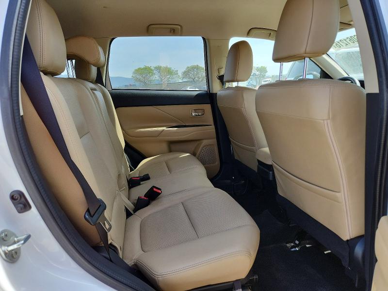 Продаж на аукціоні авто 2017 Mitsubishi Outlander, vin: JA4AD3A36HZ070901, номер лоту: 46061216