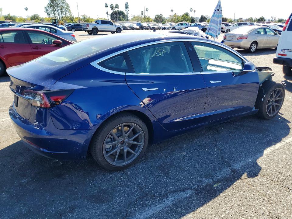 78379605 :رقم المزاد ، 5YJ3E1EA8KF340216 vin ، 2019 Tesla Model 3 مزاد بيع