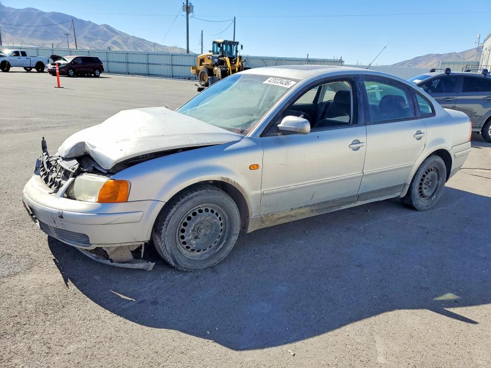 Продажа на аукционе авто 1998 Volkswagen Passat, vin: WVWMA63B0WE163032, номер лота: 42023436