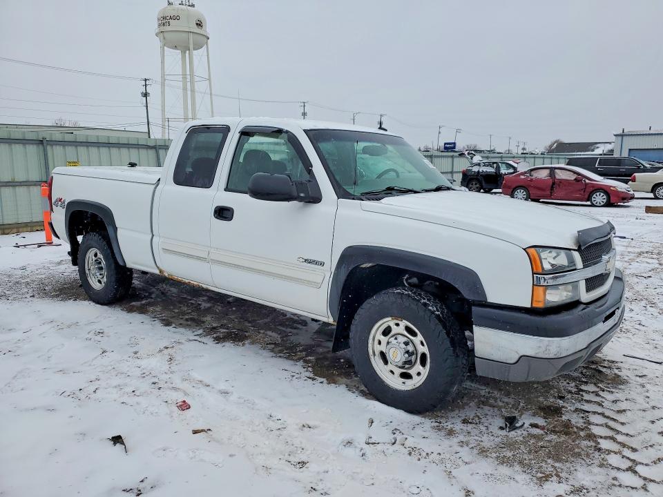 45997576 :رقم المزاد ، 1GCGK29U23Z318535 vin ، 2003 Chevrolet Silverado مزاد بيع