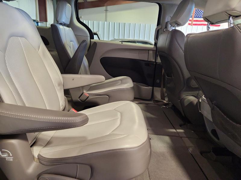 46334906 :رقم المزاد ، 2C4RC1DGXLR262002 vin ، 2020 Chrysler Voyager مزاد بيع