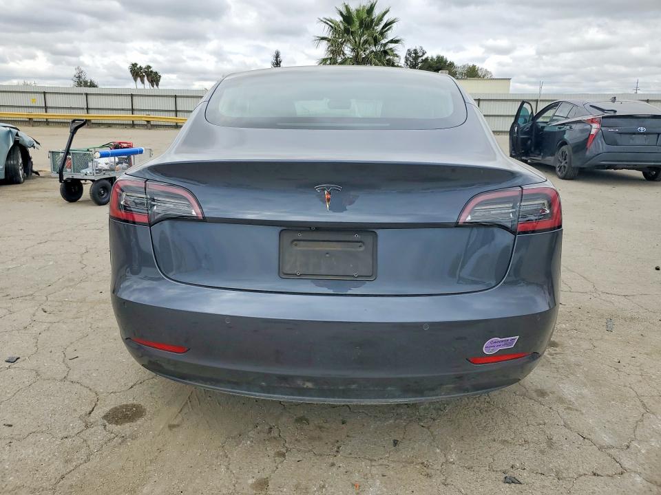 2019 Tesla Model 3 მანქანა იყიდება აუქციონზე, vin: 5YJ3E1EA1KF208365, აუქციონის ნომერი: 79500535