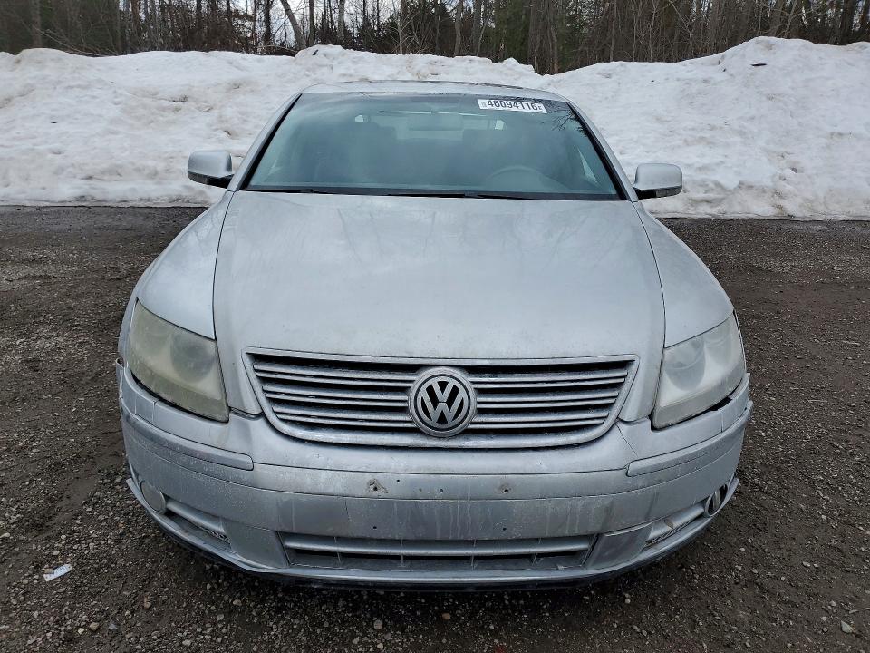 2004 Volkswagen Phaeton მანქანა იყიდება აუქციონზე, vin: WVWAF63D448008355, აუქციონის ნომერი: 46094116