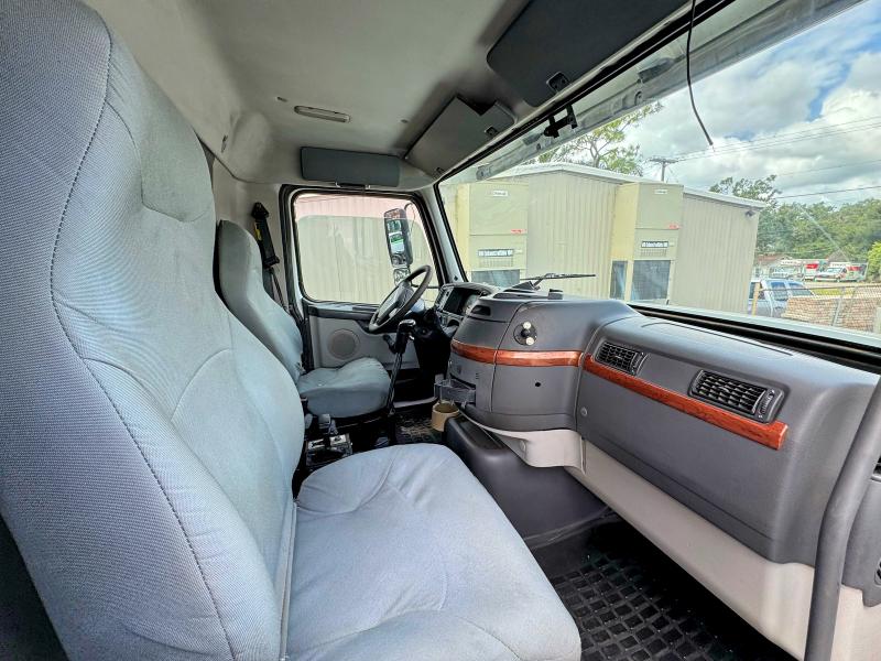 Продаж на аукціоні авто 2003 Volvo Vhd, vin: 4V5KC9GH33N347488, номер лоту: 46917146