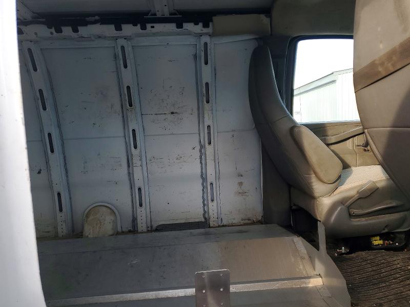 78979815 :رقم المزاد ، 1GTW7BFF5G1140370 vin ، 2016 Gmc Savana مزاد بيع