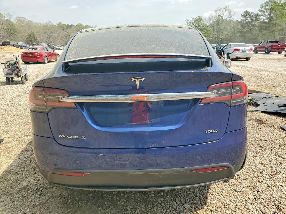 46714556 :رقم المزاد ، 5YJXCAE27JF139390 vin ، 2018 Tesla Model X مزاد بيع