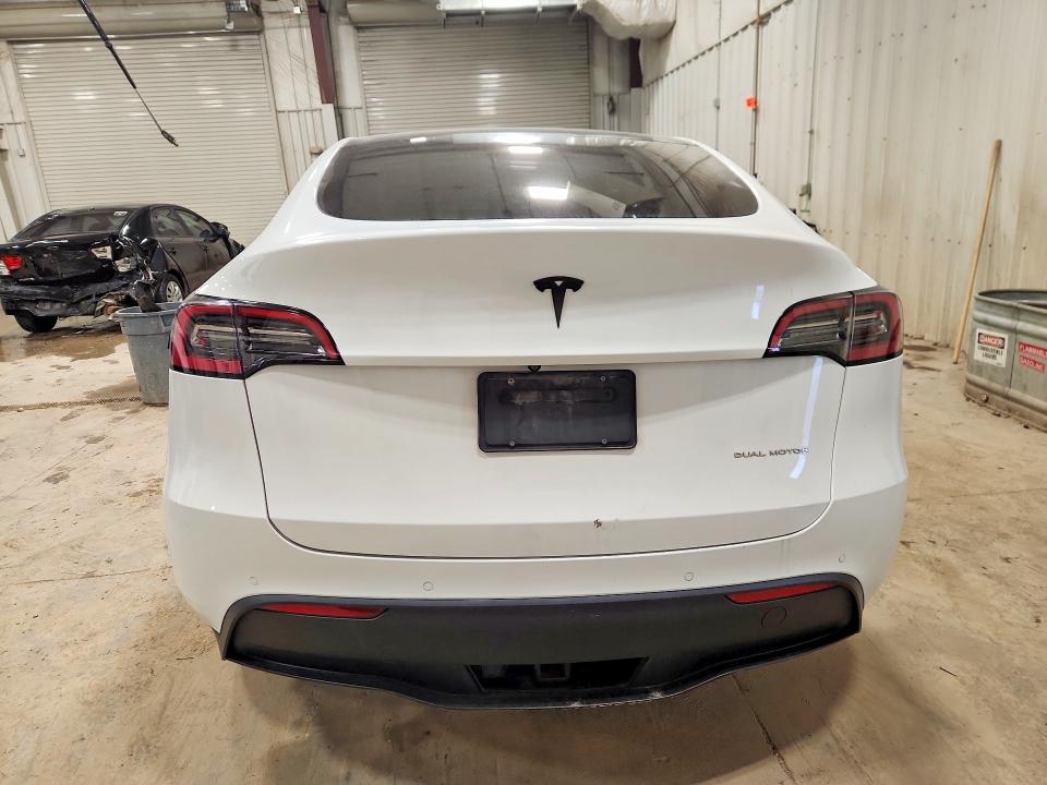 Продажа на аукционе авто 2022 Tesla Model Y, vin: 7SAYGDEE4NF354674, номер лота: 41950386