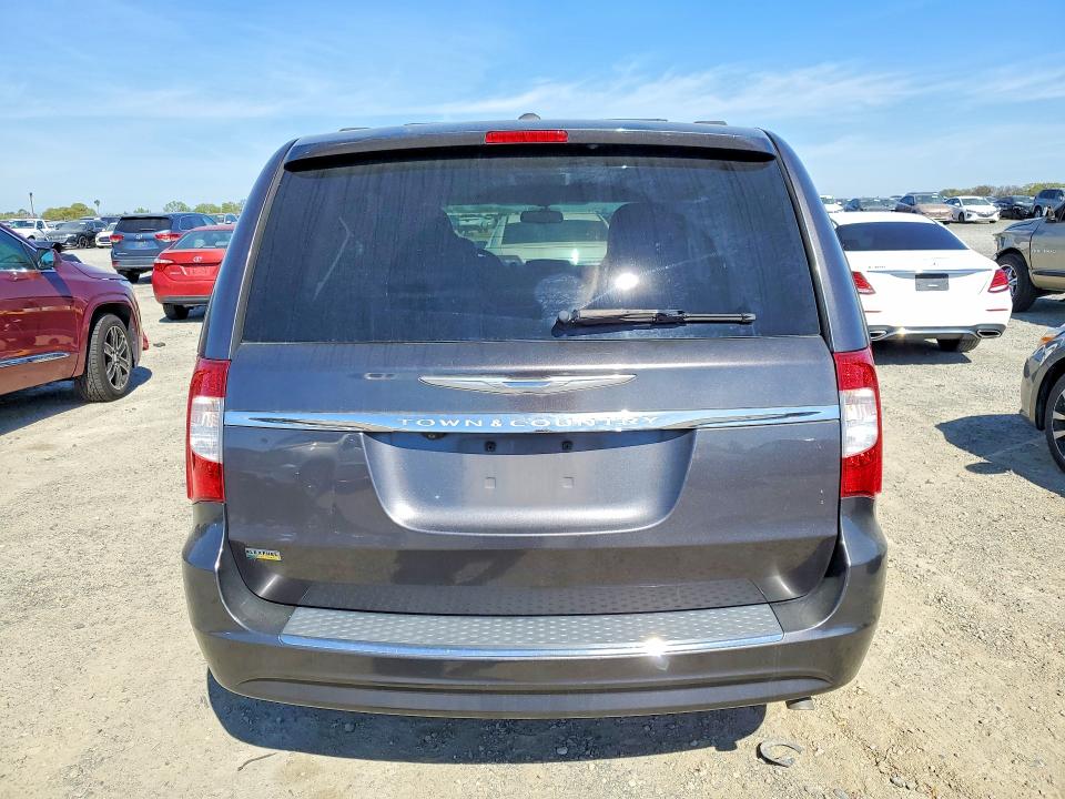 41740626 :رقم المزاد ، 2C4RC1BG8GR148167 vin ، 2016 Chrysler Town & Country مزاد بيع