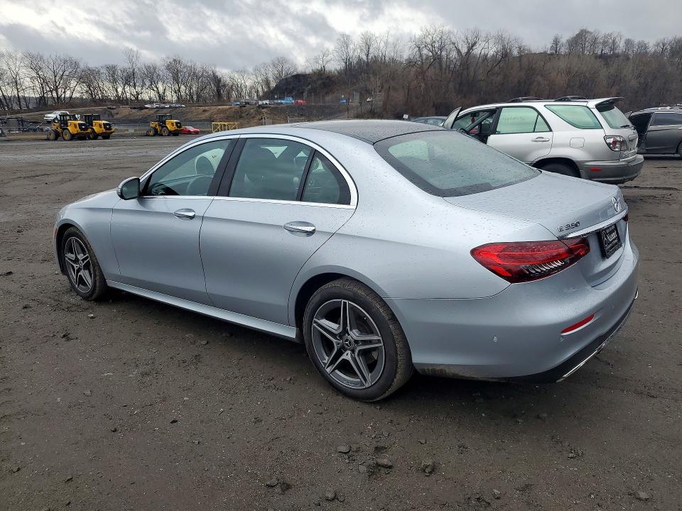 46066216 :رقم المزاد ، W1KZF8EB6MA967572 vin ، 2021 Mercedes-benz E مزاد بيع
