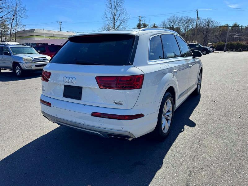 Продаж на аукціоні авто 2017 Audi Q7, vin: WA1LAAF78HD028003, номер лоту: 47843656