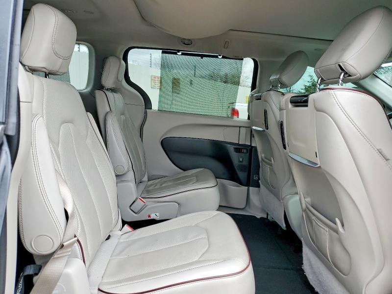 45958426 :رقم المزاد ، 2C4RC1GG5JR340551 vin ، 2018 Chrysler Pacifica مزاد بيع