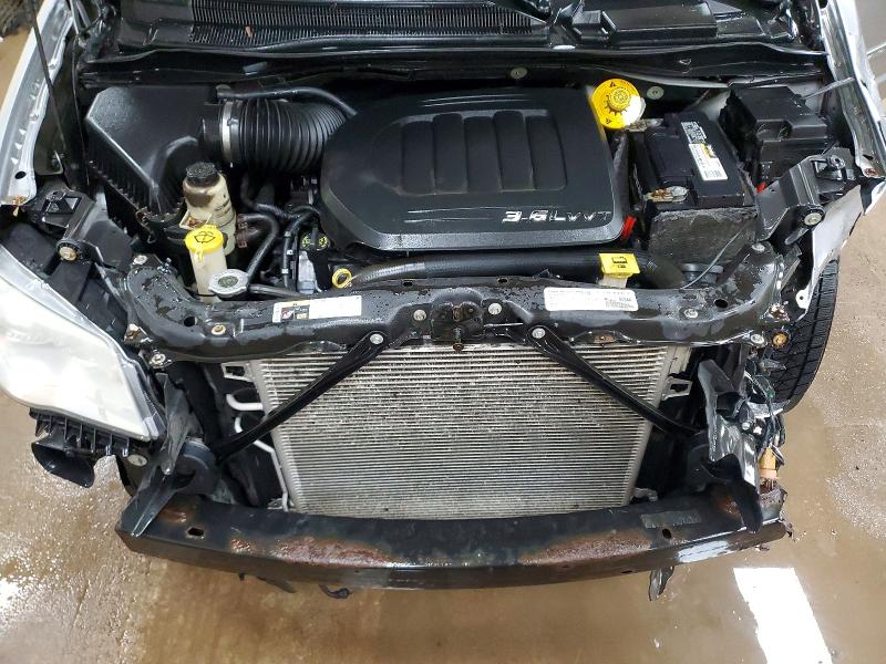 2014 Chrysler Town & Country მანქანა იყიდება აუქციონზე, vin: 2C4RC1BG6ER304557, აუქციონის ნომერი: 47379146