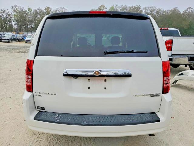77848955 :رقم المزاد ، 2A4RR8DX5AR448352 vin ، 2010 Chrysler Town & Country مزاد بيع