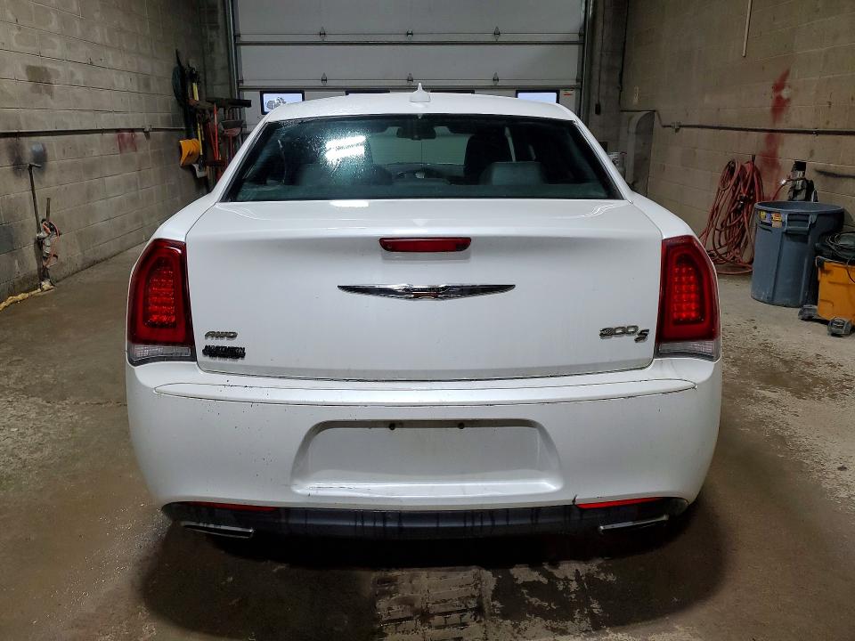 2015 Chrysler 300 მანქანა იყიდება აუქციონზე, vin: 2C3CCAGG6FH868378, აუქციონის ნომერი: 41965936