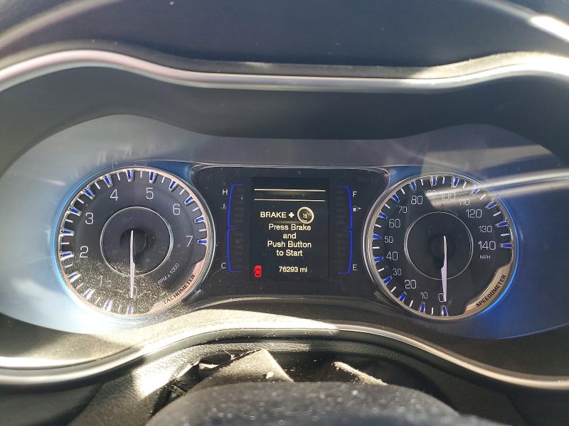 2016 Chrysler 200 მანქანა იყიდება აუქციონზე, vin: 1C3CCCAB0GN160760, აუქციონის ნომერი: 47769336