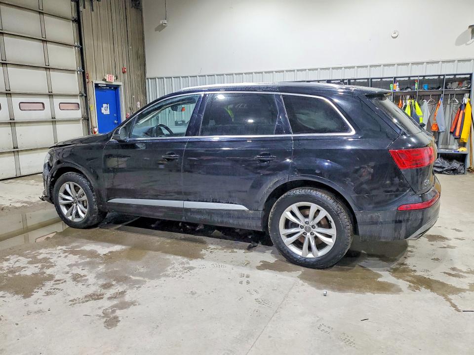 Продаж на аукціоні авто 2017 Audi Q7, vin: WA1LAAF71HD031423, номер лоту: 46134456