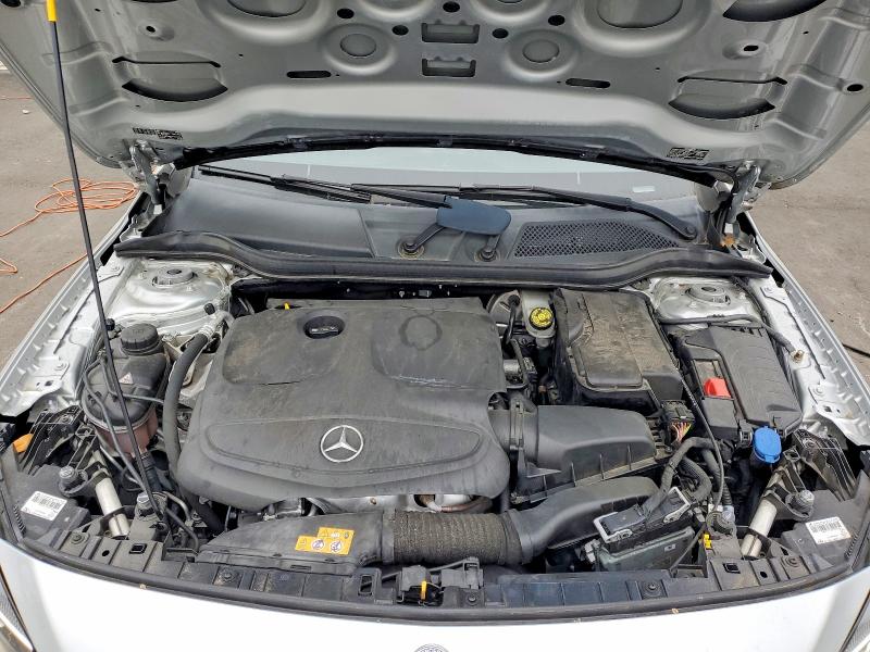 46922376 :رقم المزاد ، WDCTG4GB1HJ338420 vin ، 2017 Mercedes-benz Gla مزاد بيع