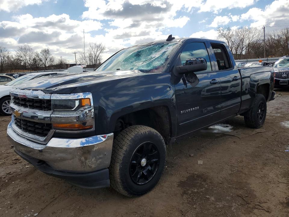 46200136 :رقم المزاد ، 1GCVKREC9JZ135868 vin ، 2018 Chevrolet Silverado مزاد بيع
