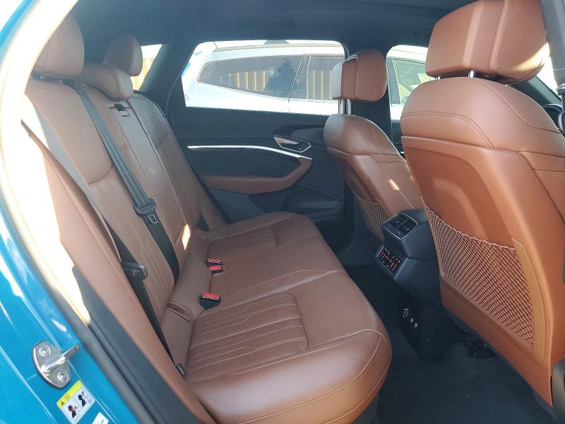 Продаж на аукціоні авто 2019 Audi E-tron, vin: WA1VABGE8KB022040, номер лоту: 79124965