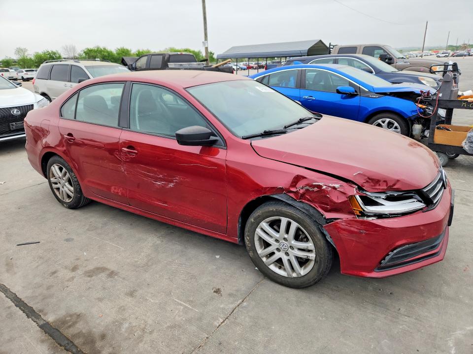 47506586 :رقم المزاد ، 3VW2B7AJ4JM233426 vin ، 2018 Volkswagen Jetta مزاد بيع