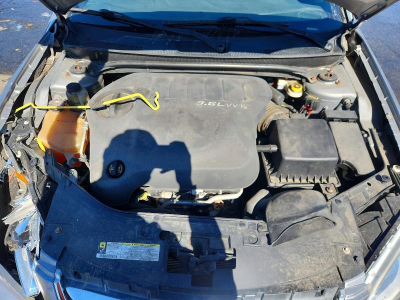 Продажа на аукционе авто 2013 Chrysler 200, vin: 1C3CCBBG7DN703294, номер лота: 45601226