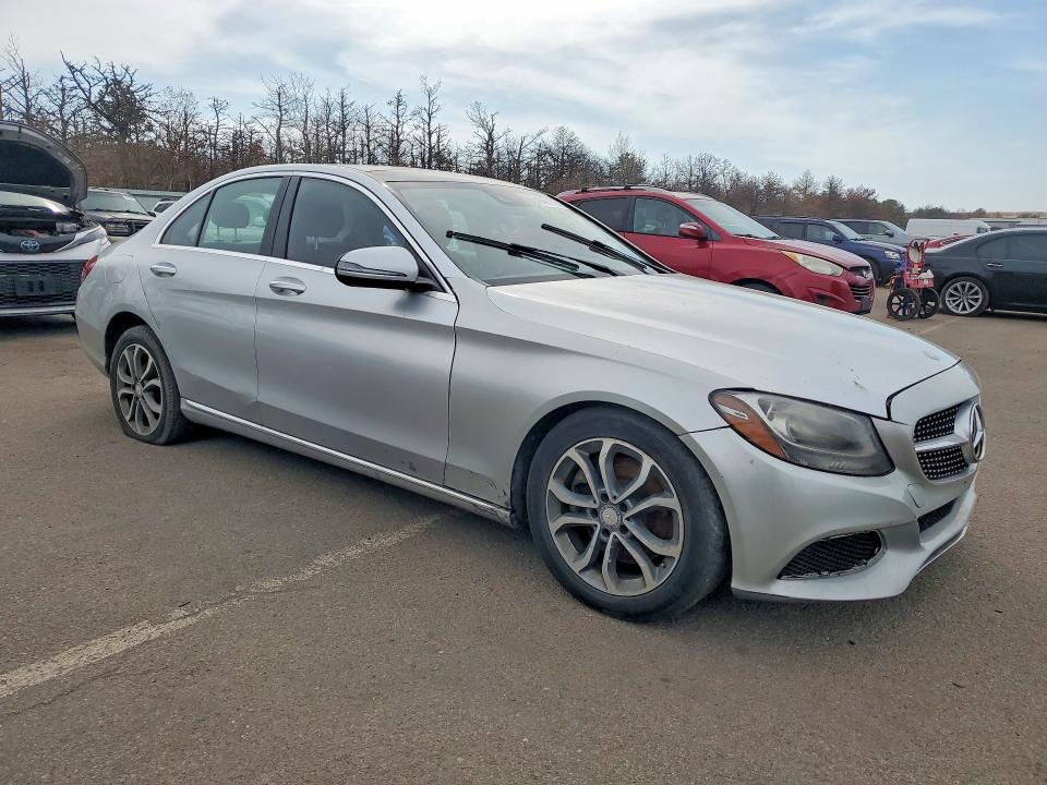 Продажа на аукционе авто 2016 Mercedes-benz C, vin: 55SWF4KB2GU143556, номер лота: 46451386