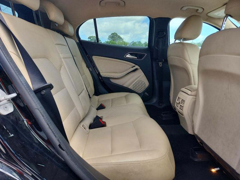 47664576 :رقم المزاد ، WDCTG4EB7JJ426882 vin ، 2018 Mercedes-benz Gla مزاد بيع