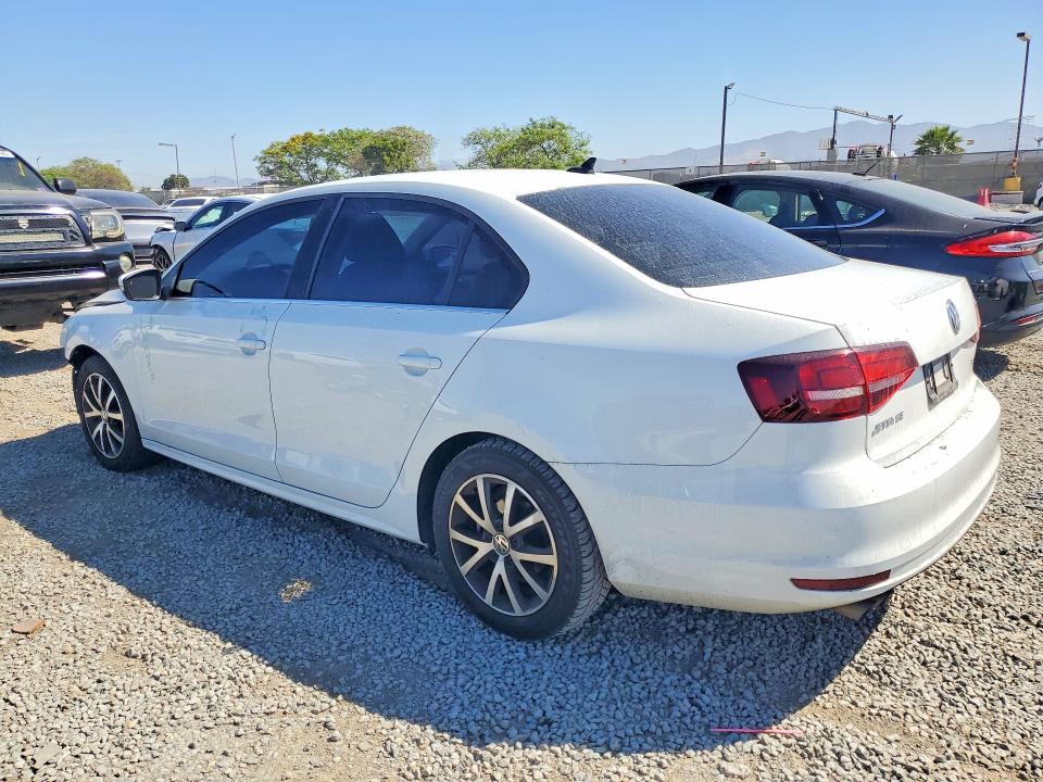 47141266 :رقم المزاد ، 3VWDB7AJ2HM255198 vin ، 2017 Volkswagen Jetta مزاد بيع