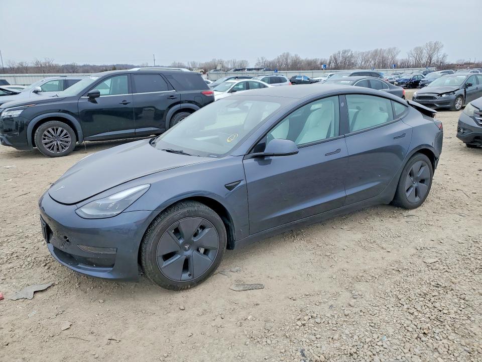 Auction sale of the 2023 Tesla Model 3, vin: 5YJ3E1EA7PF697989, lot number: 46381906
