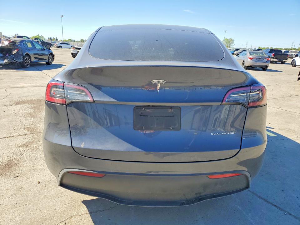 47545666 :رقم المزاد ، 7SAYGAEE4PF773982 vin ، 2023 Tesla Model Y مزاد بيع
