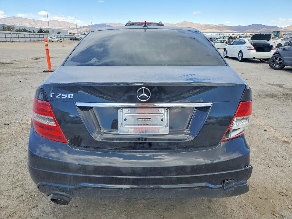 Продажа на аукционе авто 2014 Mercedes-benz C, vin: WDDGF4HB9EA966526, номер лота: 41768736