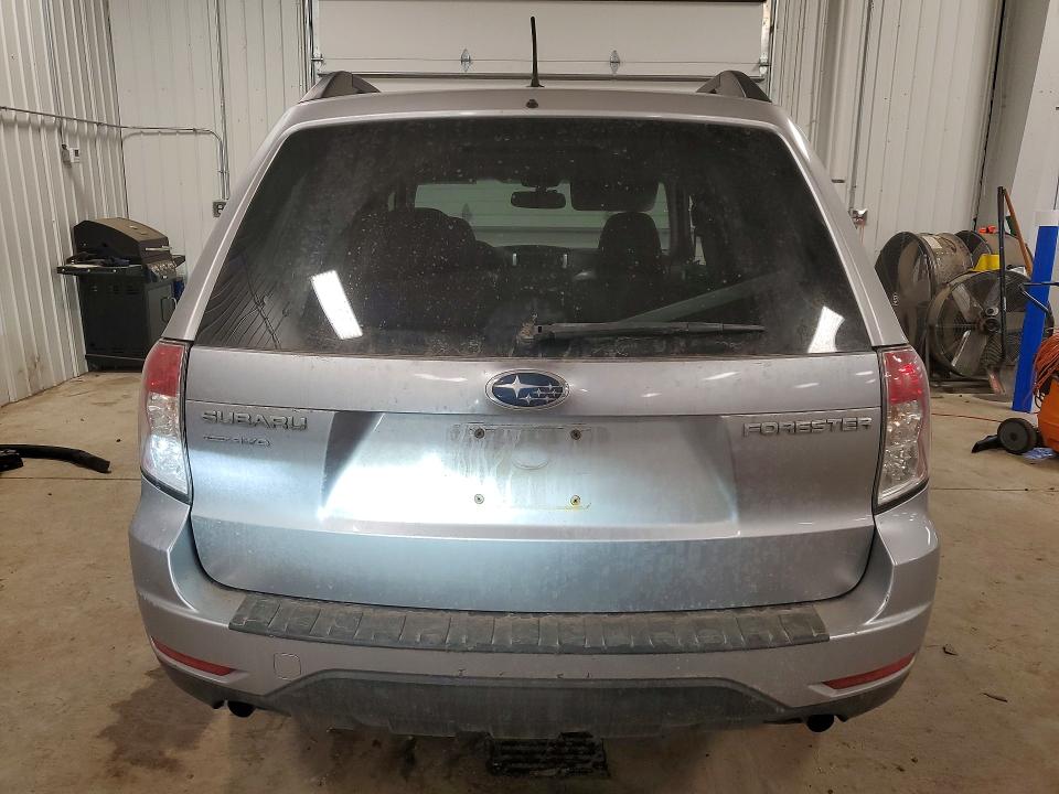 41830256 :رقم المزاد ، JF2SHBDC2CH417757 vin ، 2012 Subaru Forester مزاد بيع