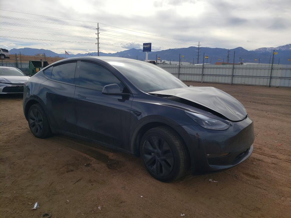 79642035 :رقم المزاد ، 7SAYGDEEXRF160821 vin ، 2024 Tesla Model Y مزاد بيع