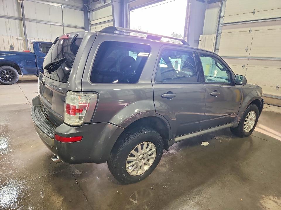 45754256 :رقم المزاد ، 4M2CN9H76AKJ02830 vin ، 2010 Mercury Mariner مزاد بيع