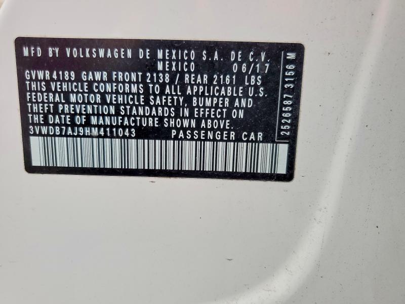 47331326 :رقم المزاد ، 3VWDB7AJ9HM411043 vin ، 2017 Volkswagen Jetta مزاد بيع