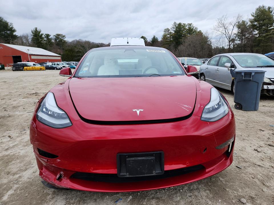 46298676 :رقم المزاد ، 5YJ3E1EB9JF074745 vin ، 2018 Tesla Model 3 مزاد بيع