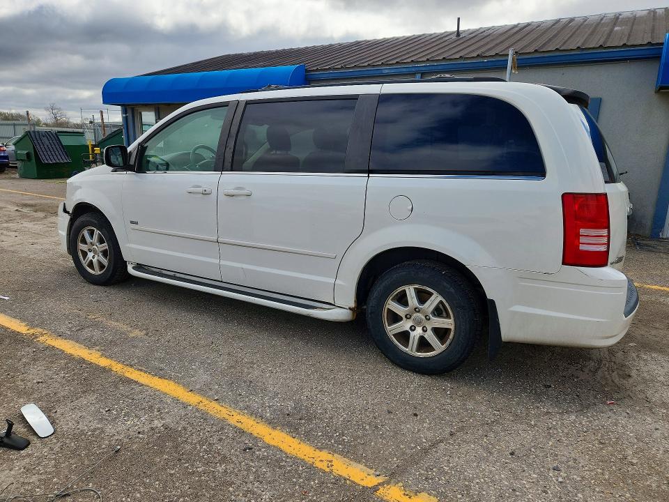 2008 Chrysler Town & Country მანქანა იყიდება აუქციონზე, vin: 2A8HR54P18R759697, აუქციონის ნომერი: 78872545