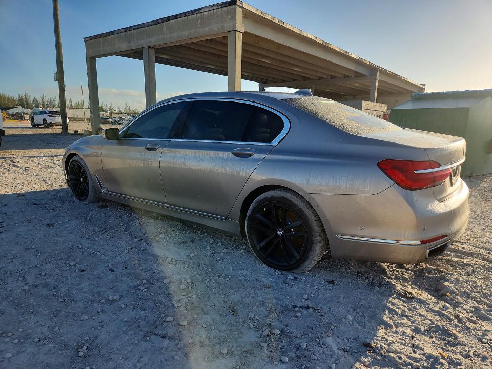 2018 Bmw 750 მანქანა იყიდება აუქციონზე, vin: WBA7F0C5XJGM23422, აუქციონის ნომერი: 45669776